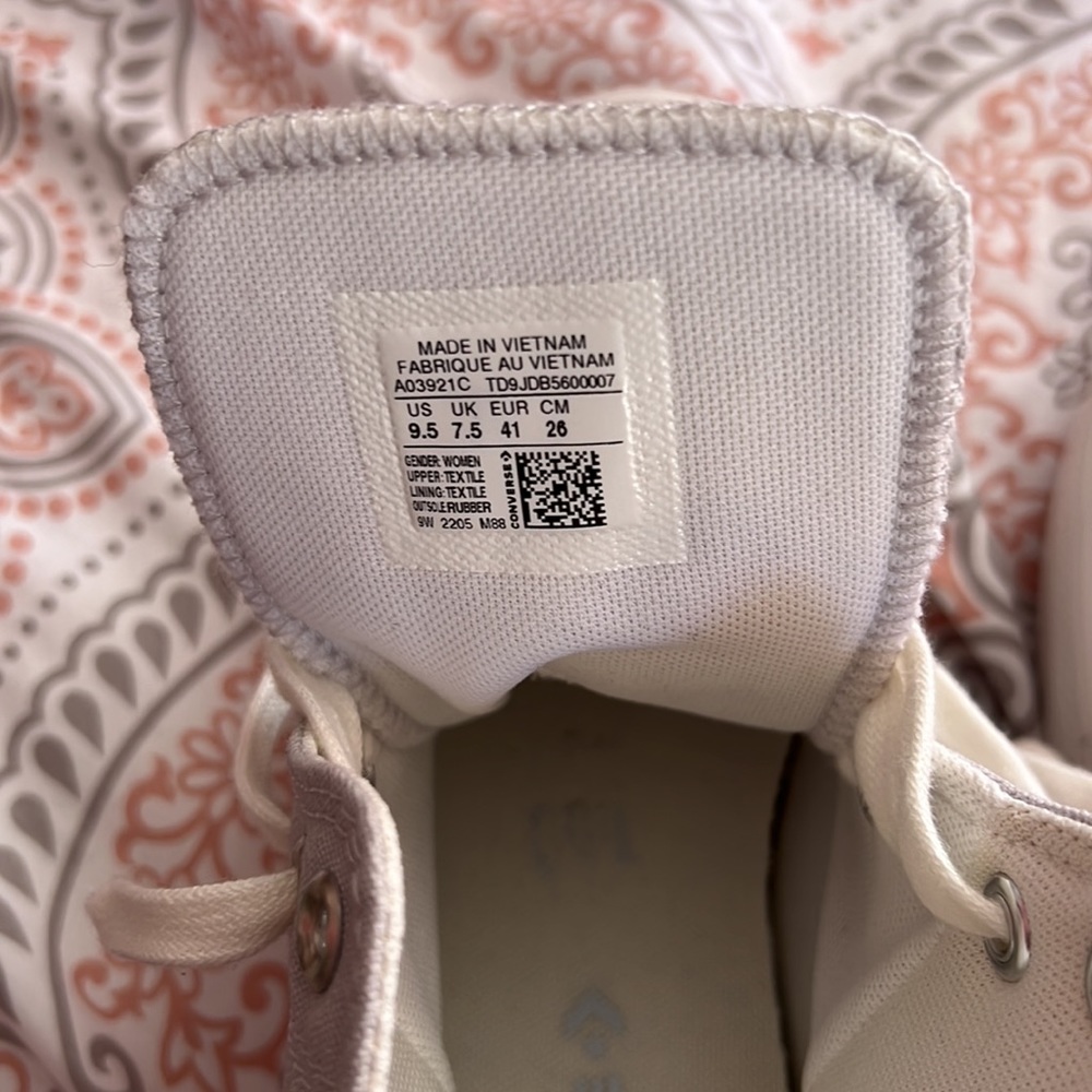 Lavender Platform Converse Move - image 3